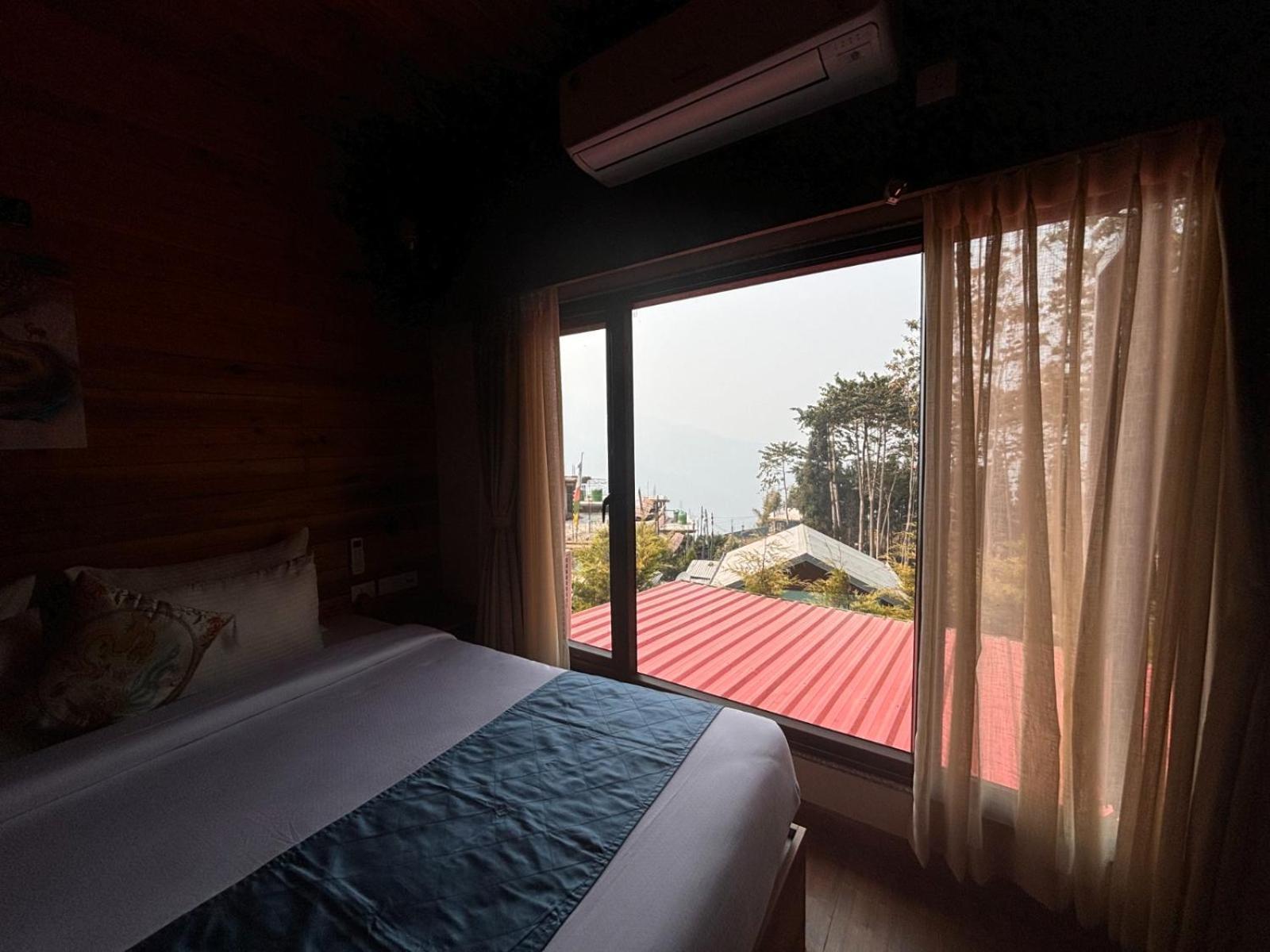 Blue Orchid Premium Hotel Kalimpong Buitenkant foto