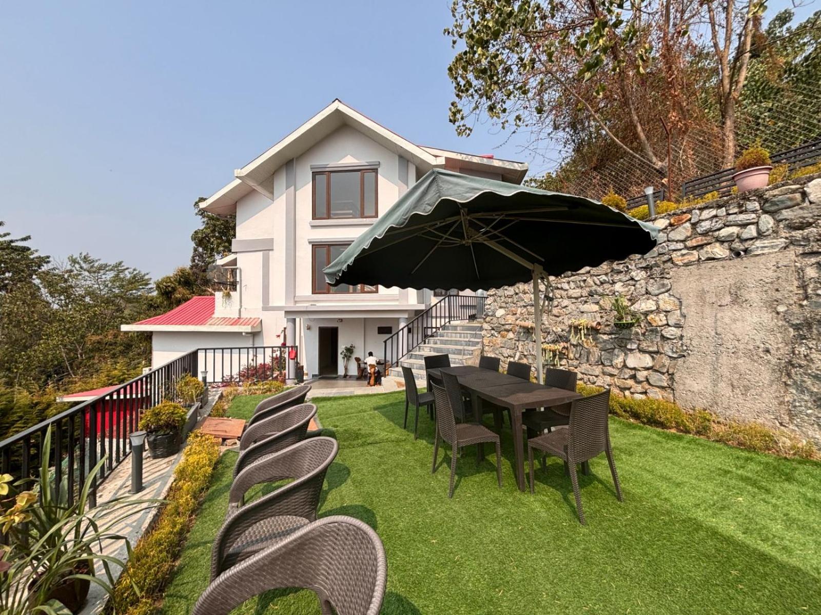Blue Orchid Premium Hotel Kalimpong Buitenkant foto